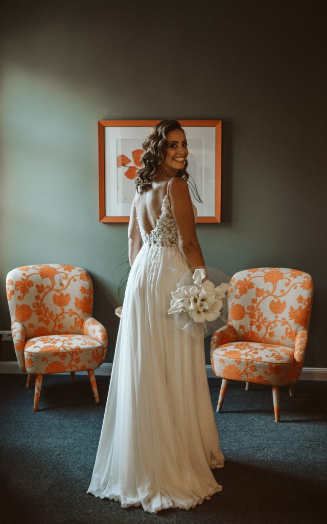 Fertige Braut nach dem Getting Ready